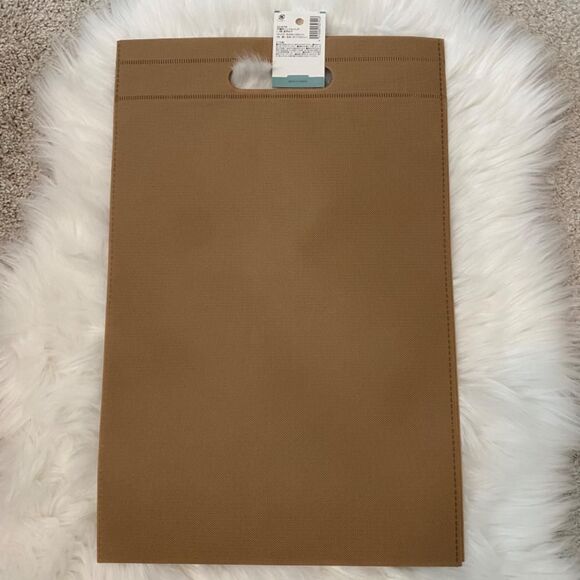 Non Woven Gift Bag/Wrapping Series with Handle. Brown/Black. 2 PCS - Picture 5 of 7